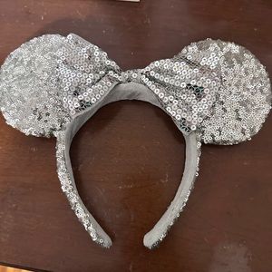 Disney Mickey/Minnie ears